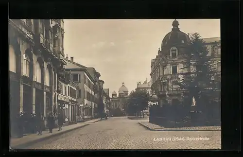 AK Landau /Pfalz, Reiterstrasse mit Blick zu Synagoge