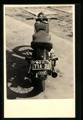 Foto-AK Heckansicht einer DKW-Maschine, Motorrad
