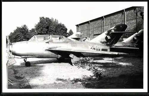 Fotografie Flugzeug Mikojan-Gurewitsch MiG-15, Luftstreitkräfte Tschechoslowakei, Militärflugplatz Prag-Kbely