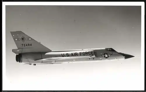 Fotografie Flugzeug Convair F-106 Delta Dart der USAF, No. 72494