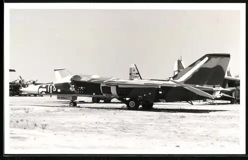 Fotografie Flugzeug General Dynamics F-111 Aardvark, Military Aircraft Storage and Disposition Center