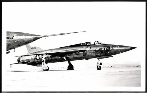 Fotografie Flugzeug Republic F-105 Thunderchief der USAF, No. 40101