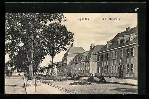 AK Berlin-Spandau, Blick auf die Landesturnhalle