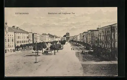 AK Tittmoning, Stadtplatz mit Laufener Tor