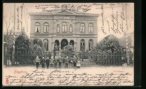 AK Segeberg, Gruppenfoto vor dem Kreishaus