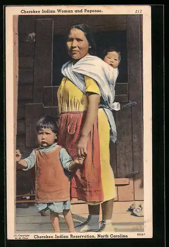 AK Cherokee Indian Reservation, North Carolina, Indianerin mit Kindern