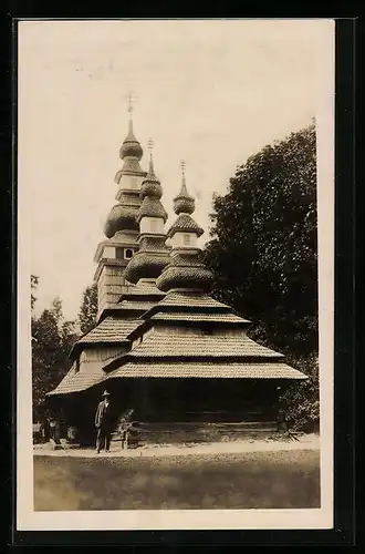 AK Medvedov, Blick auf eine Kirche