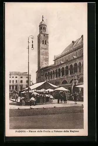 AK Padova, Piazza delle Frutta e Palazzo della Ragione