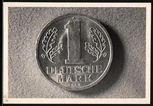 Fotografie 1 Deutsche Mark, Münze von 1956 Prägestätte A (Berlin)