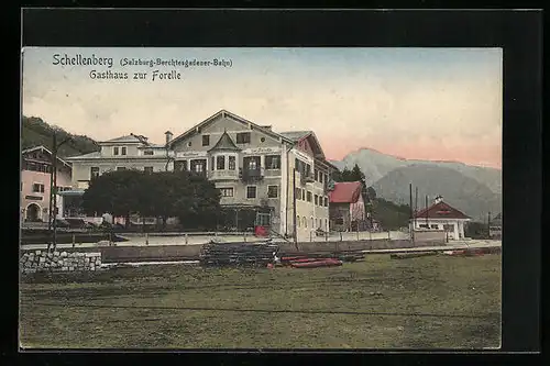 AK Schellenberg, Gasthaus zur Forelle mit Strasse und Bahnschienen