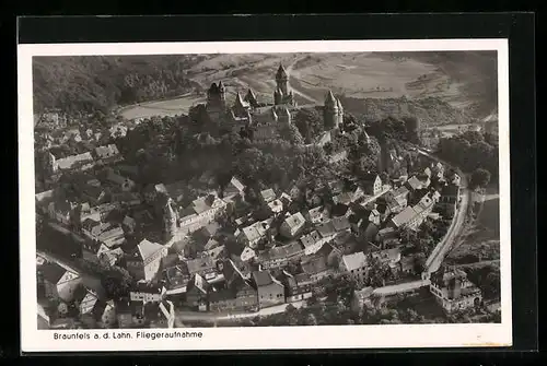 AK Braunfels a. d. Lahn, Ortsansicht mit Schloss, Fliegeraufnahme