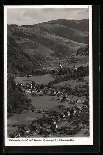 AK Untermünstertal i. Schwarzwald, Ortsansicht mit Kloster St. Trudpert
