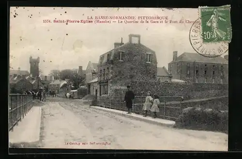 AK Saint-Pierre-Eglise, Le Quartier de la Gare et le Pont du Chemin