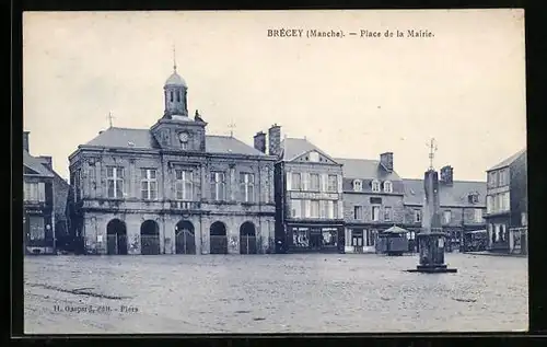 AK Brécey, Place de la Mairie