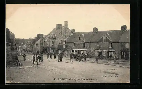 AK Villedieu, Rue de Saint-Ló, Strassenpartie