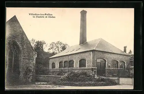 AK Villedieu-les-Poeles, La Fonderie de Cloches