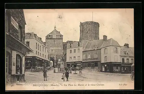 AK Bricquebec, Le Place Le Marois et le vieux Chateau