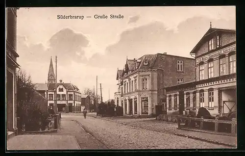 AK Süderbrarup, Grosse Strasse mit Meierei-Genossenschaft und Blick zur Kirche