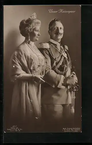 AK Unser Kaiserpaar in stolzer Pose, Kaiserin Auguste Victoria Königin von Preussen