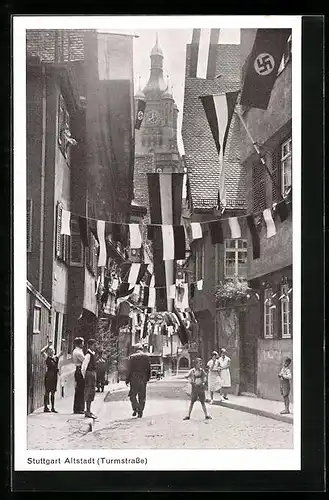 AK Stuttgart, Altstadt, Turmstrasse mit flagge