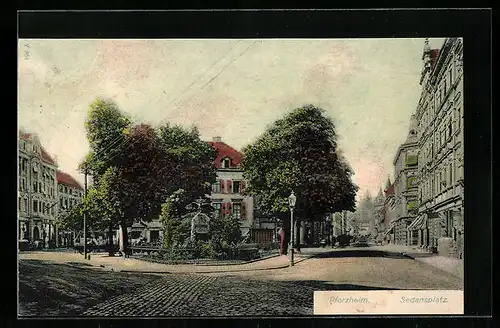 AK Pforzheim, Sedansplatz mit Denkmal