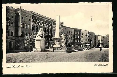 AK Mühldorf am Inn, Monument auf dem Stadtplatz