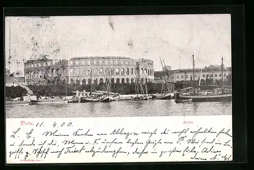 AK Pola, Arena, Schiffe im Hafen