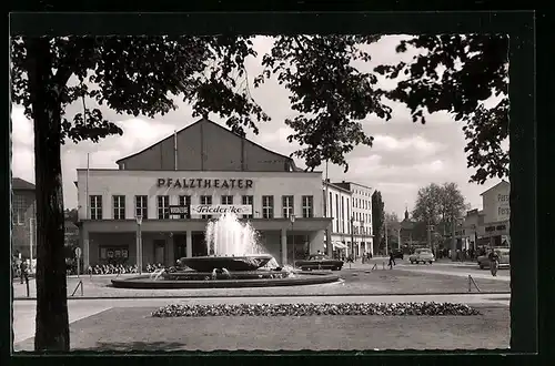 AK Kaiserslautern /Pfalz, Fackelrondell mit Pfalztheater