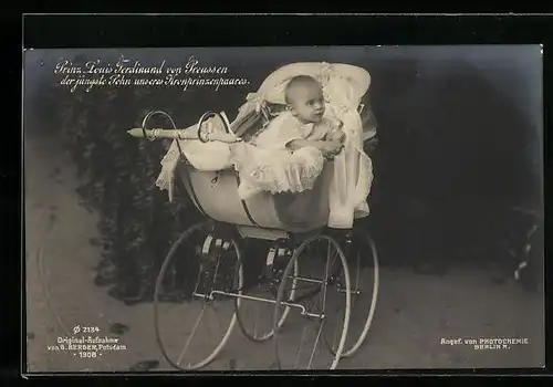 AK Prinz Louis Ferdinand von Preussen im Kinderwagen