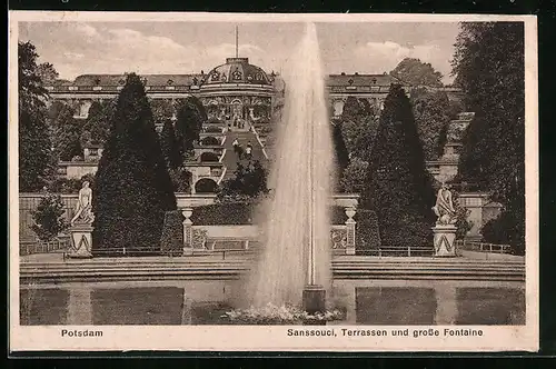 AK Potsdam, Schloss Sanssouci mit Terrassen und grosser Fontäne