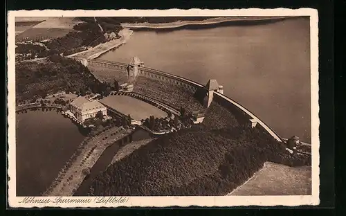 AK Möhnesee, Sperrmauer vom Flugzeug aus gesehen