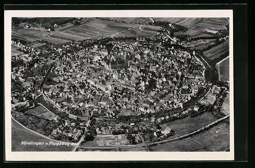 AK Nördlingen, Gesamtansicht vom Flugzeug aus gesehen