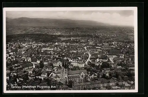 AK Landau / Pfalz, Ortsansicht vom Flugzeug aus gesehen