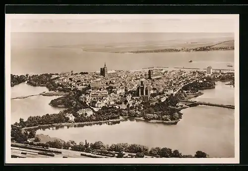 AK Stralsund, Altstadt, Fliegeraufnahme