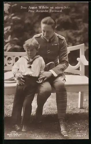 AK Prinz August Wilhelm mit Sohn Alexander Ferdinand