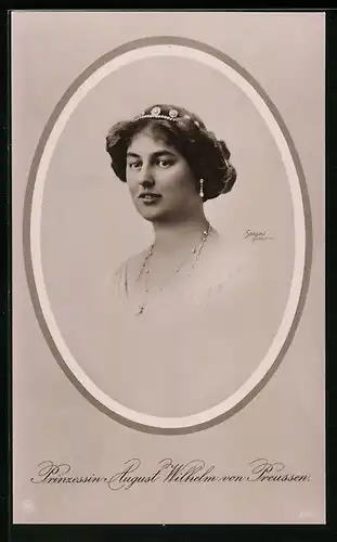AK Prinzessin August Wilhelm von Preussen, Portrait mit Diadem