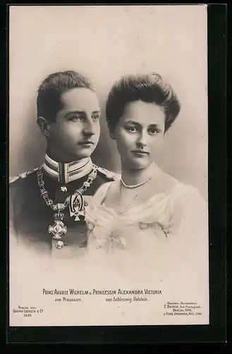 AK Prinz August Wilhelm und Prinzessin Alexandra Victoria als junges Paar