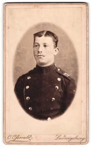 Fotografie C. Osswald, Ludwigsburg, junger Chevauleger in Uniform Rgt. 121