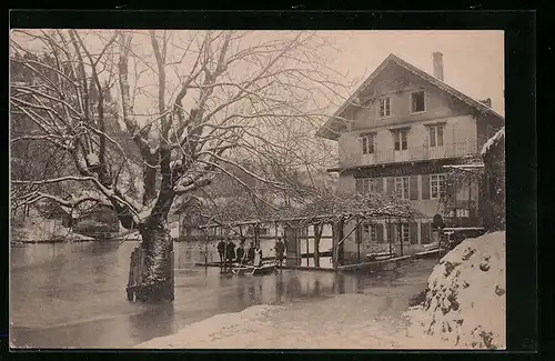 AK Les Brenets, Hochwasser am Hotel