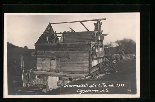 AK Eggersriet, Sturmkatastrophe Januar 1919, Haus mit abgedecktem Dach