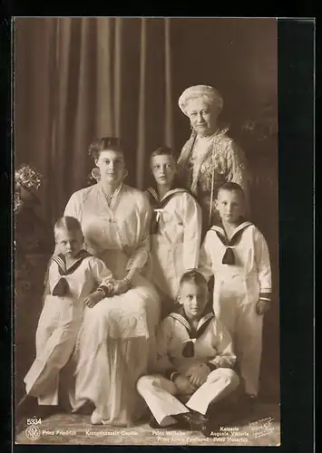 AK Kaiserin Auguste Victoria mit Prinzessin Cecilia und Enkelsöhnen