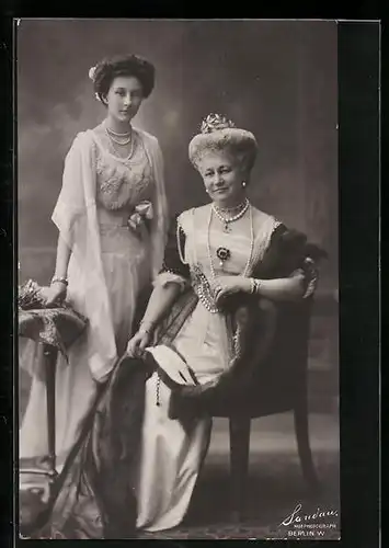 AK Kaiserin Auguste Victoria mit der Kronprinzessin