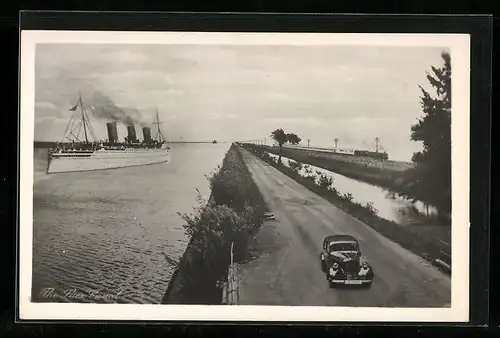 AK Suez, The Suez Canal