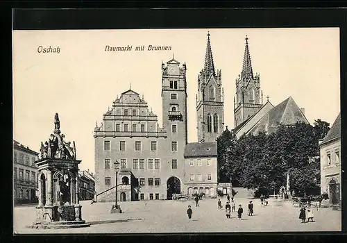 AK Oschatz, Neumarkt mit Brunnen