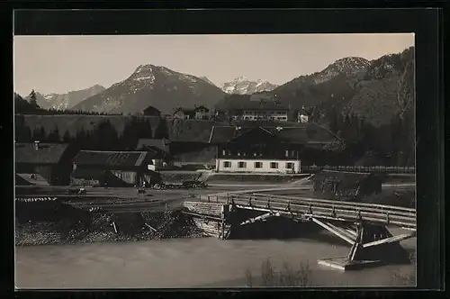 AK Bad Tölz, Ortsansicht mit Brücke
