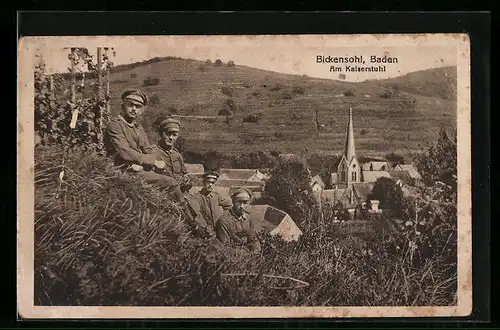 AK Bickensohl /Baden, Ortsansicht mit Soldaten