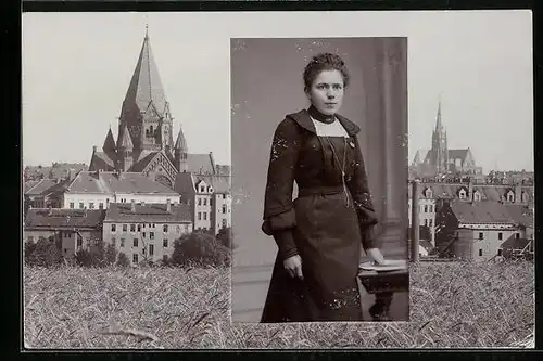 Foto-AK Junge Frau im Kleid vor dem Panorama einer Stadt
