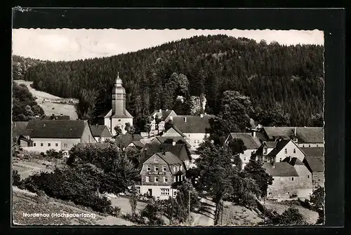 AK Nordenau i. Hochsauerland, Ortsansicht mit Gasthof Rötz und Kirche