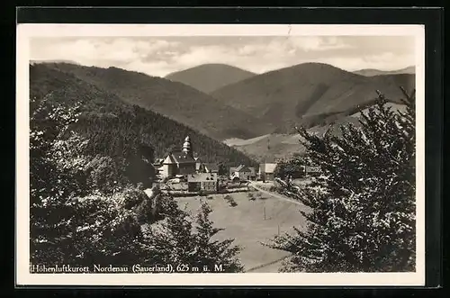 AK Nordenau i. Hochsauerland, Ortsansicht mit Kirche