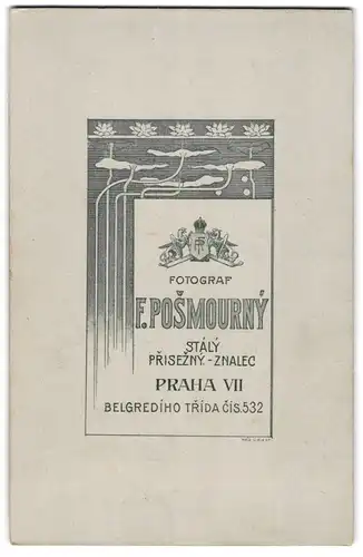 Fotografie F. Posmourny, Praha, Monogram des Fotografne mit zwei Greifen und Seerosenblättern